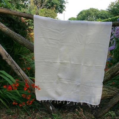 Tibetaanse omslagdoek / sjaal, gebroken wit